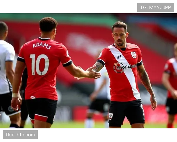 纽卡防线稳定性持续提升，近期防守表现稳健